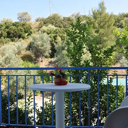 Hotel Elena Arkítsa