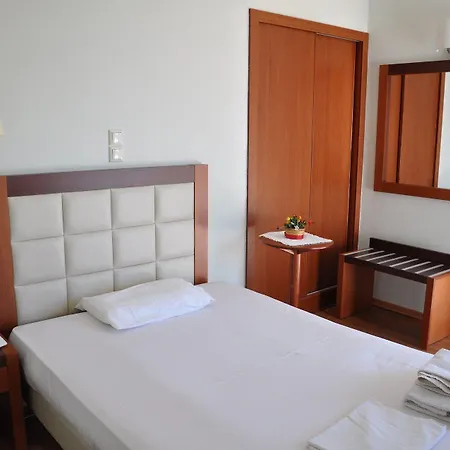 Elena Hotel Arkítsa