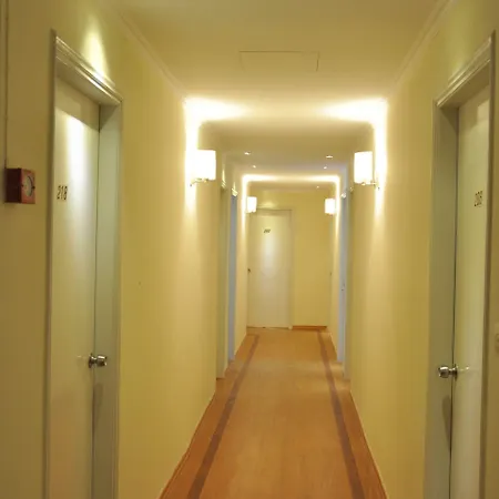 Elena Hotel Arkítsa