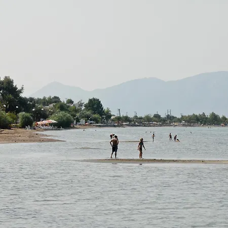 Elena Hotel Arkítsa