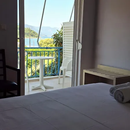 Hotel Elena 2*